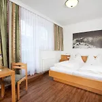 Grundlhof 4*