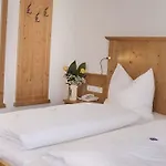 Hotel Grundlhof