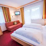 Hotel Grundlhof 4*