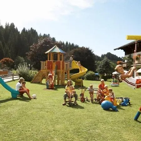 Hotel Grundlhof Bramberg am Wildkogel