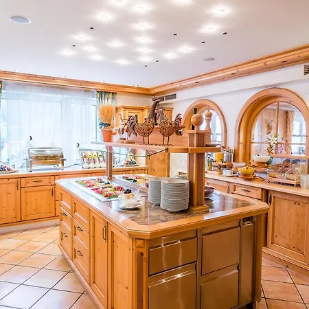 Hotel Grundlhof 4* Bramberg am Wildkogel
