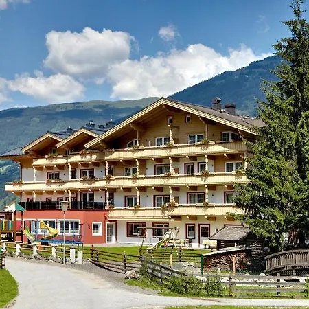 Hotel Grundlhof Hotel 4*